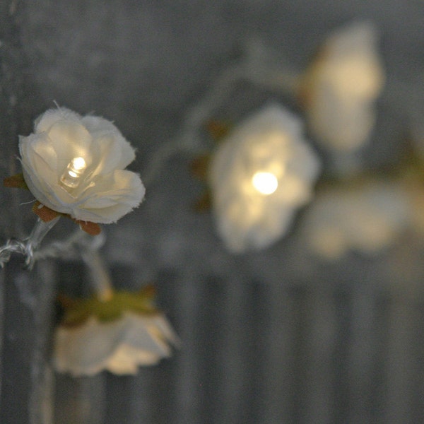 White Shabby Rose Fairy Lights - Pretty Flower Garland