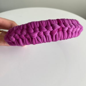 Diadema de macramé hecha a mano teñida a mano Purple