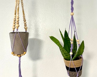 macrame 2 stuks plantenhanger, lichtpaars met houten kralen, woondecoratie. Een vleugje kleur voor uw planten. 3 mm