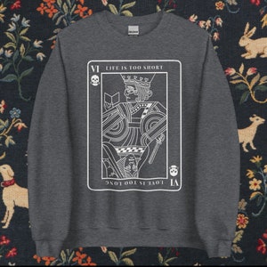 Bluza z kapturem Gildan z serii Sixth House Playing Card // Bookish // Gideon Dziewiąty // Harrow Dziewiąty // Nona Dziewiąta // The Locked Tomb