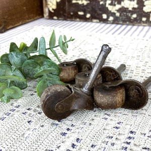 Wood Caster Wheels, Replacement Vintage Furniture Castors, 4 PC Rustic Wheels, Industrial Salvage Furniture Parts
