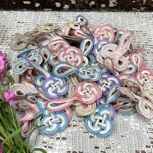 Wired Rayon Soutache Braid Frog Button Closures, Handmade Chinese Frog Fasteners, Slow Stitch Trims