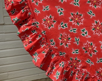 Ugly Sweater Party-Kitschy Tablecloth-Vintage Christmas Tablecloth-Christmas Round Tablecloth-80s Christmas Decor