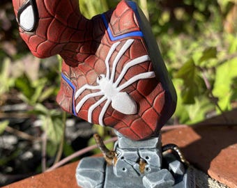 Spider-Man High Detailed Resin Bust Hand Painted