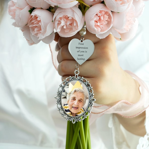 Photo Wedding Bouquet Charm, Bride Bouquet Charm, Personalized Gift for Bride, Bride Wedding Memorial Photo Charm, Bridal Bouquet Pins Charm