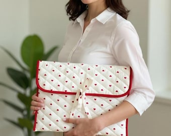Handmade Quilted Laptop Sleeve with Heart Pattern, Padded Laptop Case for Protection, Cute Aesthetic Laptop Cover, Gift for Her or Him