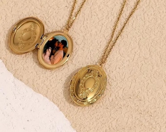 Personalized Photo Locket Necklace, Elegant pendant,Couple's Gift, Mother's Day Gift