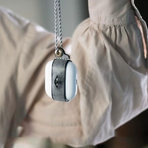 Laccetto per auricolari Bluetooth creativo fatto a mano, adatto per la custodia protettiva degli AirPods, auricolari Apple in vera pelle.