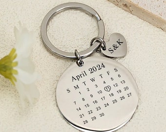 Personalized Calendar Keychain,Engraved Calendar Keyring,Special Date Calendar Keychain,Couples Keyring,Anniversary Gift For Husband
