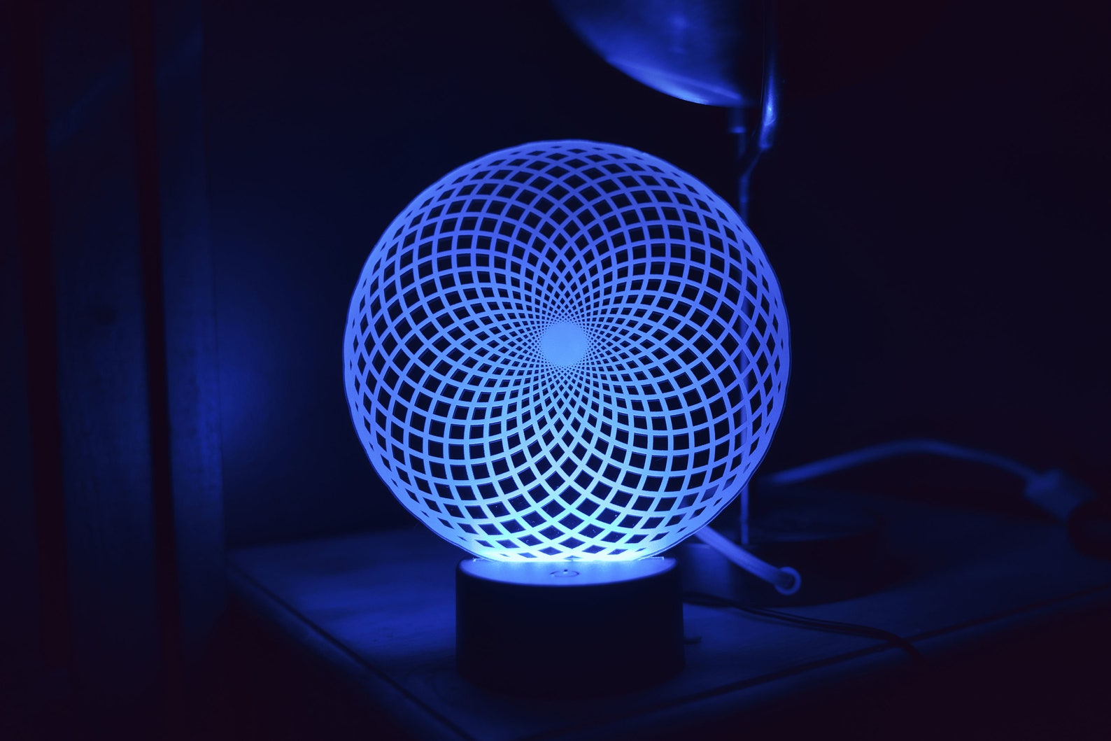 Sacred Geometry Torus High Vibrational Pattern | USB LED Light Base - Etsy
