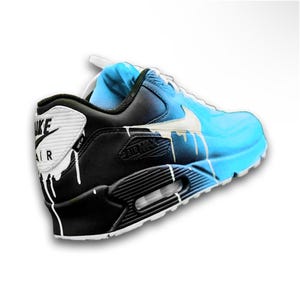 Aangepaste Nike Air Max 90 sneakers - baby blauw witte drup - handgeschilderd - aangepaste schoenen - gepersonaliseerde sneakers - aangepast cadeau - retro - straat