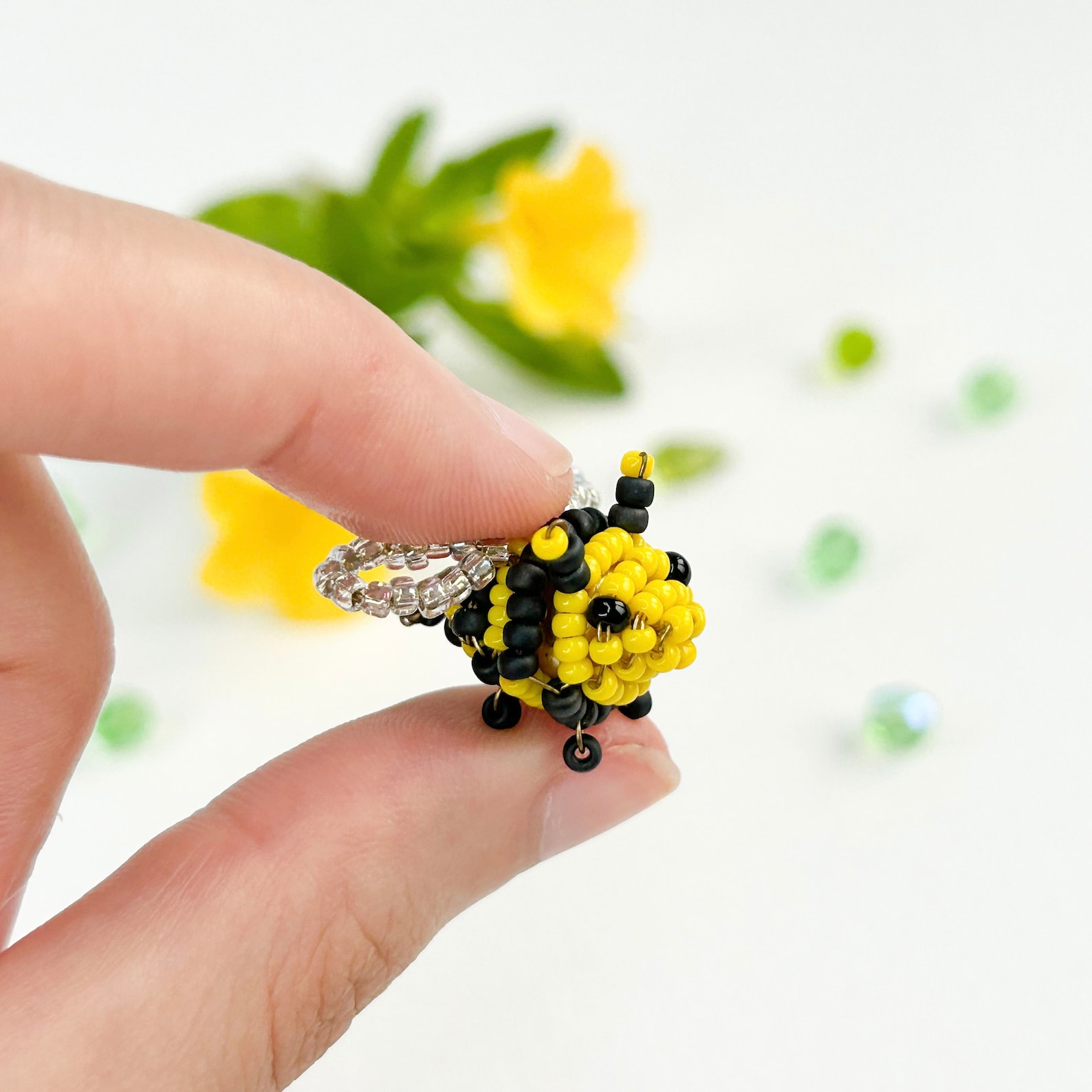 Bee PDF Bead Pattern, Beaded Animal Instructions in German, Beaded Bee ...