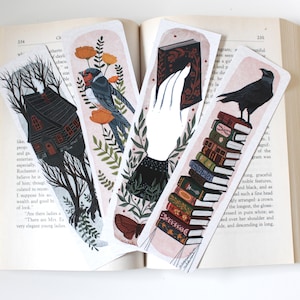 Charming Bookworm Essential: Set of 4 Illustrated Bookmarks