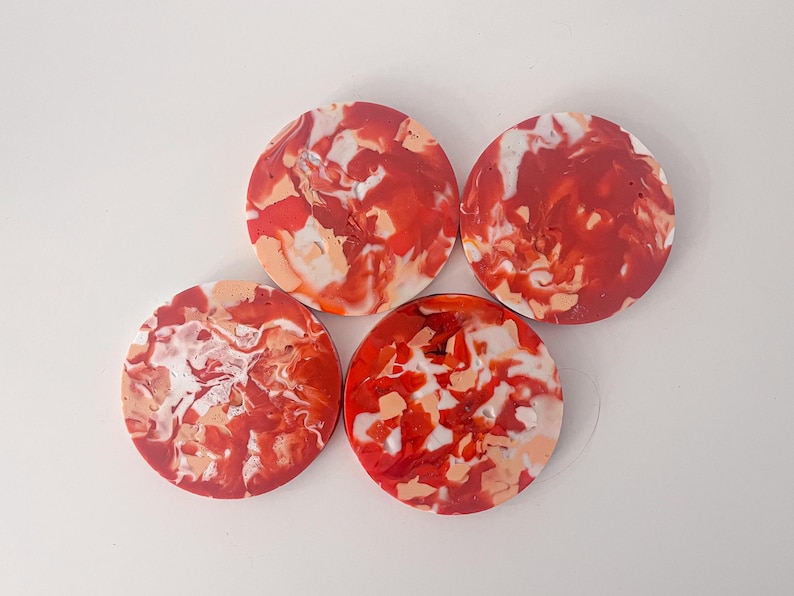Zestaw 4 okrągłych podstawek wykonanych w 100% z recyklingowanego plastiku. Ręcznie robiony, ekologiczny prezent. 008. Peach Flame