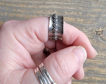 Handmade Sterling Spinner Ring. Julie Nordine . Size 10.5 . S-SR21