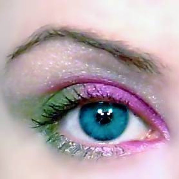 Ornamental Eyes Eye Shadow Kit Pink Green White Sparkle Shimmer