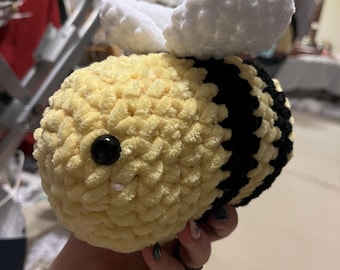 Crochet Bumble Bee Plushie