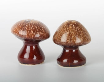 Mushroom Salt and Pepper Shakers