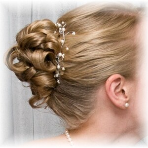 White Pearl Wedding Hair Vine Tiara, Bridal Hair Accessories, Pearl and Crystal Head Piece image 2
