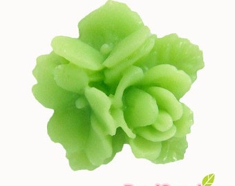 Special Price - CA-CA-01412 -Star Flower bouquet  Cabochon,peridot, 8 pcs