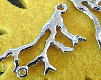 Wholesales - CH-ME-09013 - Silver-plated, Coral branch charms, 24 pcs