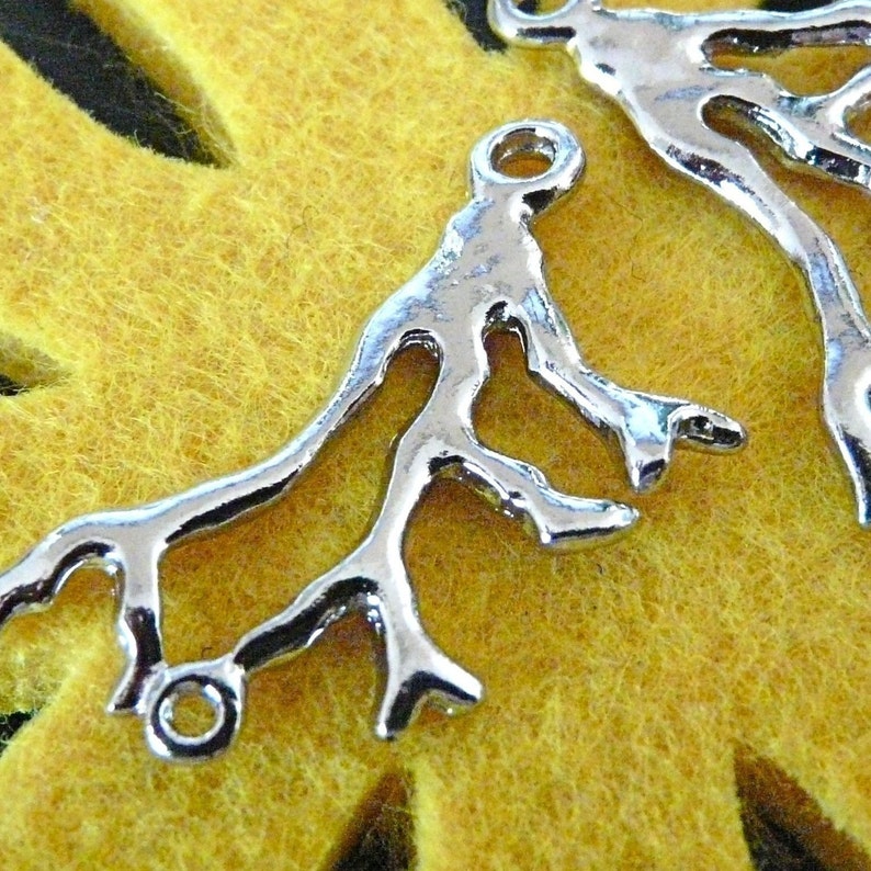 Wholesales CH-ME-09013 Silver-plated, Coral branch charms, 24 pcs image 1