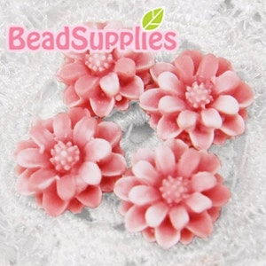 Further Markdown CA-CA-01240 Snowy pink mini flower Cabochon, 8 pcs image 1