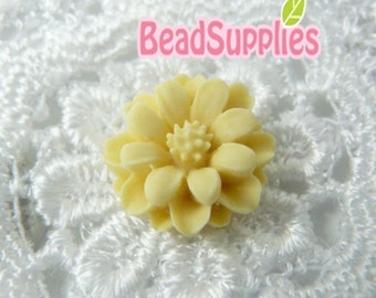 CA-CA-01224 - Creamy mini flower cabochon, 6 pcs