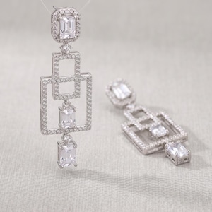 Boucles d'oreilles pendantes émeraude cz avec monture rectangulaire pavée et ton argenté, demoiselle d'honneur unique et bijoux cadeau, cadeau de fête des mères pour son anniversaire