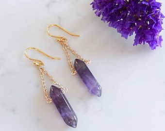 Pendientes de punta de amatista, colgantes de daga de cristal dorado