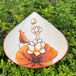 Non La/Mother Gift/Palm-leaf conical hats/Vietnamese conical hats/Sun hat/Beach Hat/hand-drawn pattern