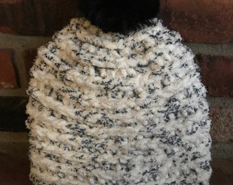 PNW Blanket Hat Black Pom