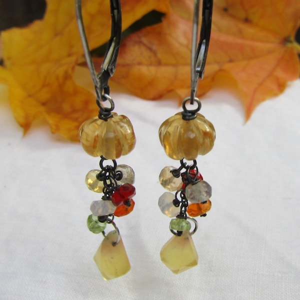 Citrine sculptée, opale de feu mexicaine, labradorite, perodot, briolette de cerf-volant en fluorite bicolore, boucles d'oreilles en argent sterling