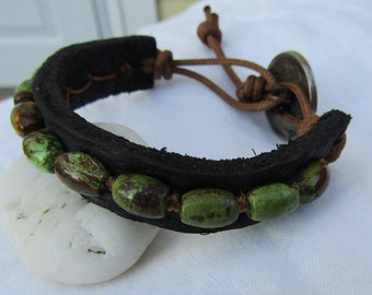 Gaspeite leather bracelet