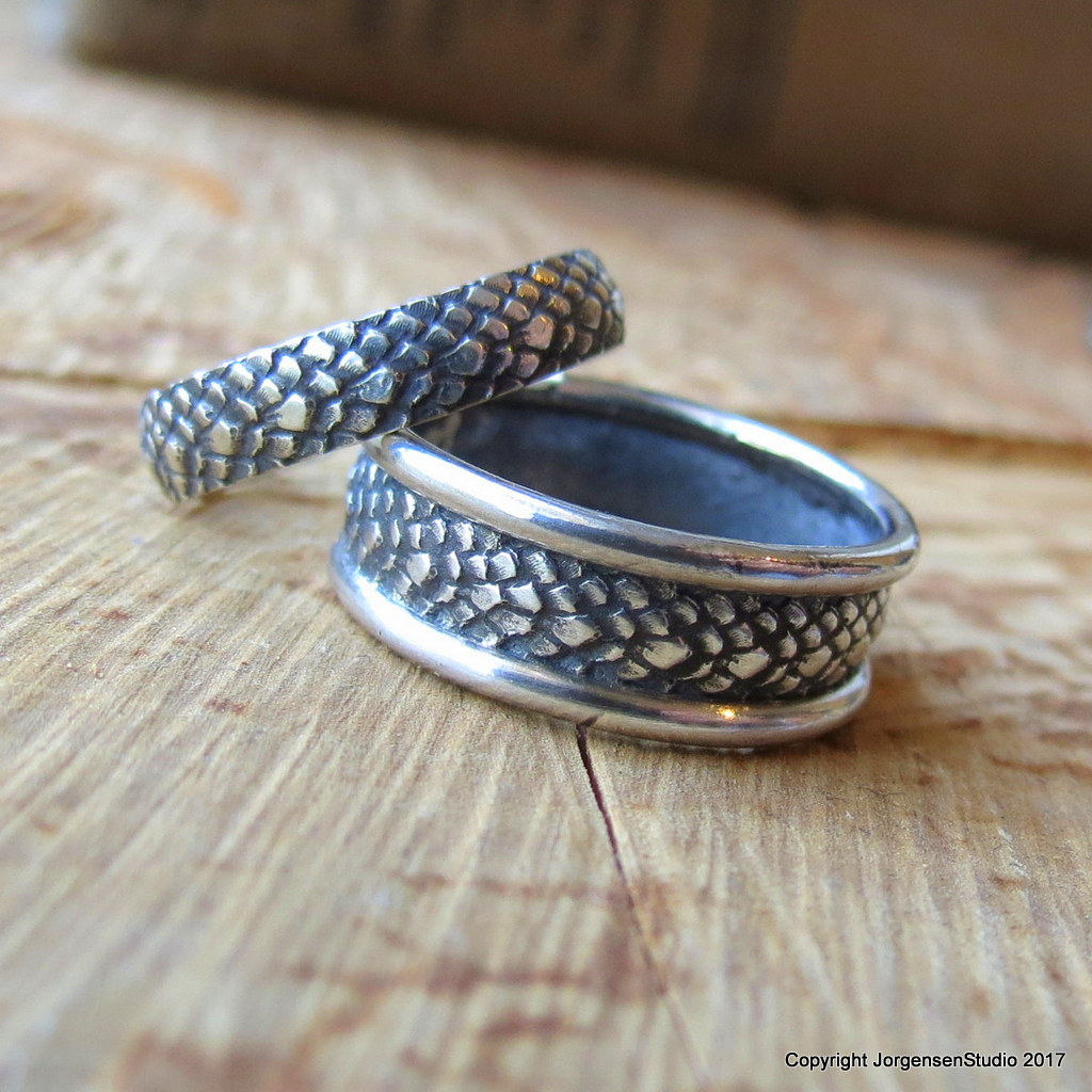 Dragon Scales Matching Wedding Bands Mother of Dragons Wedding Etsy