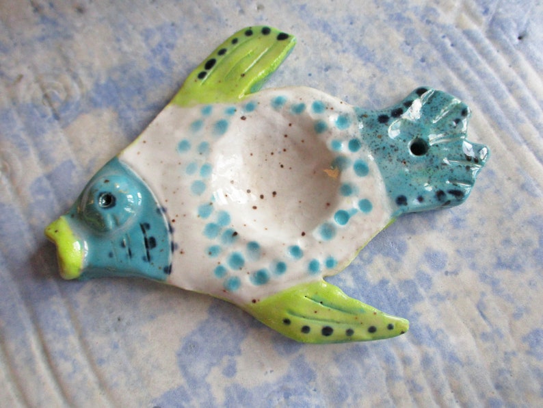 Fish pottery support spindle bowl, clay handmade spinning supplies, incense burner or ring catcher, support yarn spinning image 2