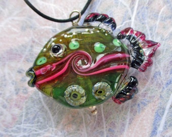 Glass fish pendant necklace, lampwork sculpture, green & pink ocean necklace, Isinglass Design, Laurie Ament
