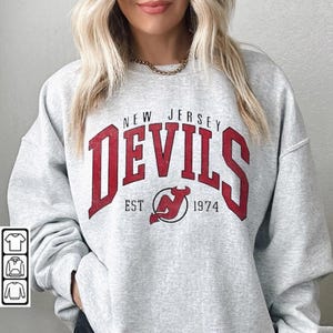 New Jersey Devils Shirt, Merch Vintage 90s Sweatshirt Hockey Retro Unisex Crewneck Gift For Fan College Tees