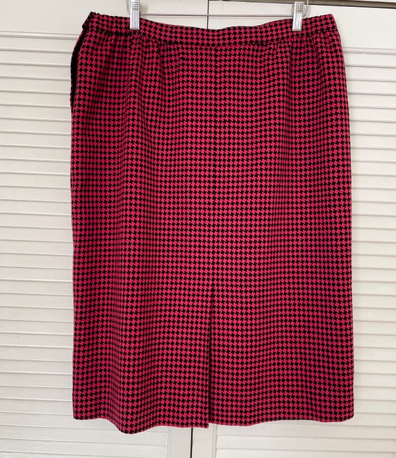 Vintage 1980s Pink and Black Pencil Skirt by Pend… - image 4