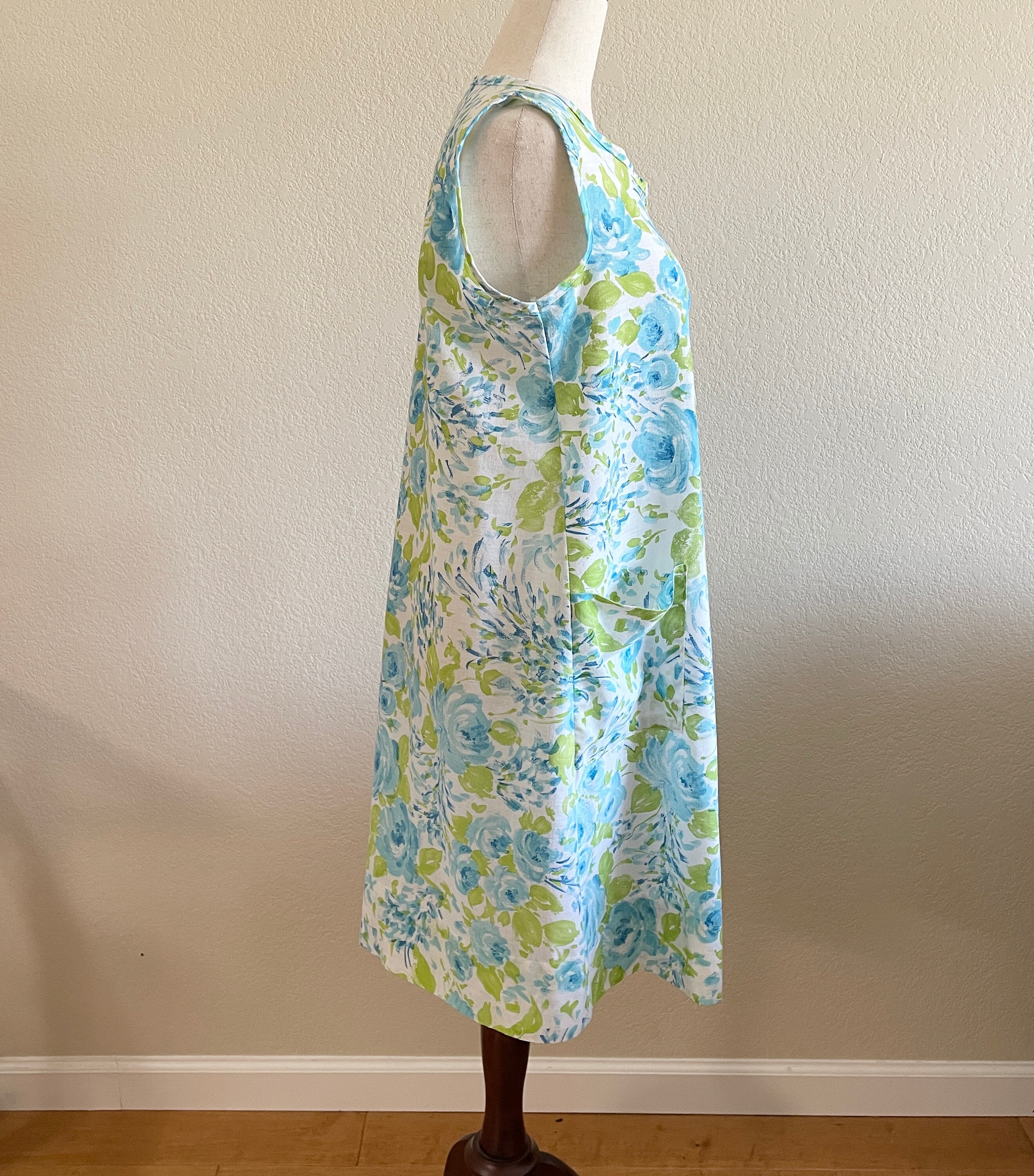 1970s Vintage House Dress in a Floral Print of Lime Green and Turquoise ...