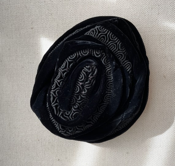 Vintage 1940s Black Velvet and Cord Spiral Hat by… - image 5