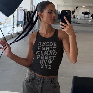 ABCDE F U haut court brodé à dos nageur pour femme, débardeur sans manches style Y2K pour femme, t-shirt décontracté sans manches pour femme image 3