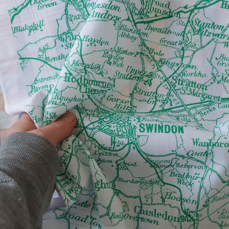 Swindon Wiltshire vintage map print cotton handkerchief image 1