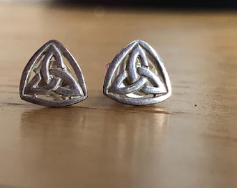 Pendientes Trinity de plata de ley