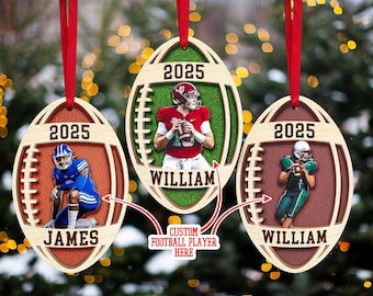 Gepersonaliseerde American Football ornament, custom houten ornament voetballer, voetballer kerst, kerstcadeaus voor voetbalfan