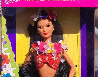 Édition spéciale Barbie Polynésienne de 1994, Poupées du monde n° 12700