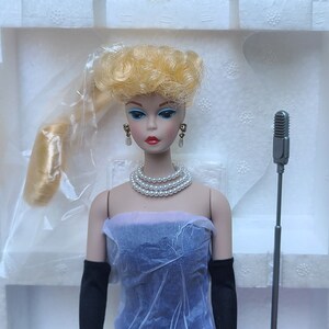 1989 Porcelain Solo in the Spotlight 1961 Barbie Doll, 1st in the