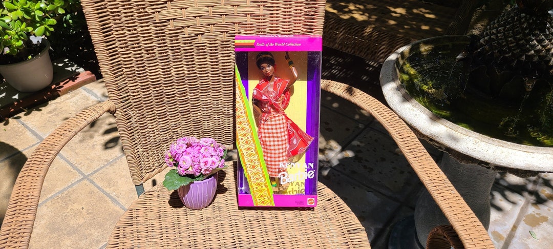Poupée Barbie Kenya - Masai Dolls Of The World Afrique 1994 - Collection Vintage