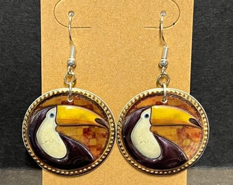 Toucan Bird Earrings * Tropical Bird Toucan Jewelry * Handmade Jungle Earrings * Sparkly Jungle Safari Jewelry