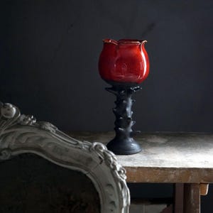 Rote Rose Keramik Kelch mit Dornen Gothic Keramik Weinglas Ritual, Altar oder romantisches Dekor